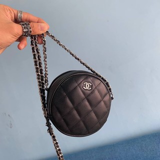 กระเป๋าสะพายข้าง CHENEL ROUND CLASSIC CHAIN CLUTCH BAG CAVEAR C01 ORIGINAL LEATHER ถ่ายสดๆจากสินค้าจริง100%