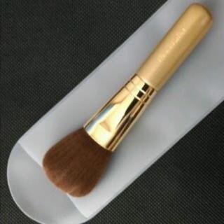 แปรงปัดแก้ม dr ci labo face up brush