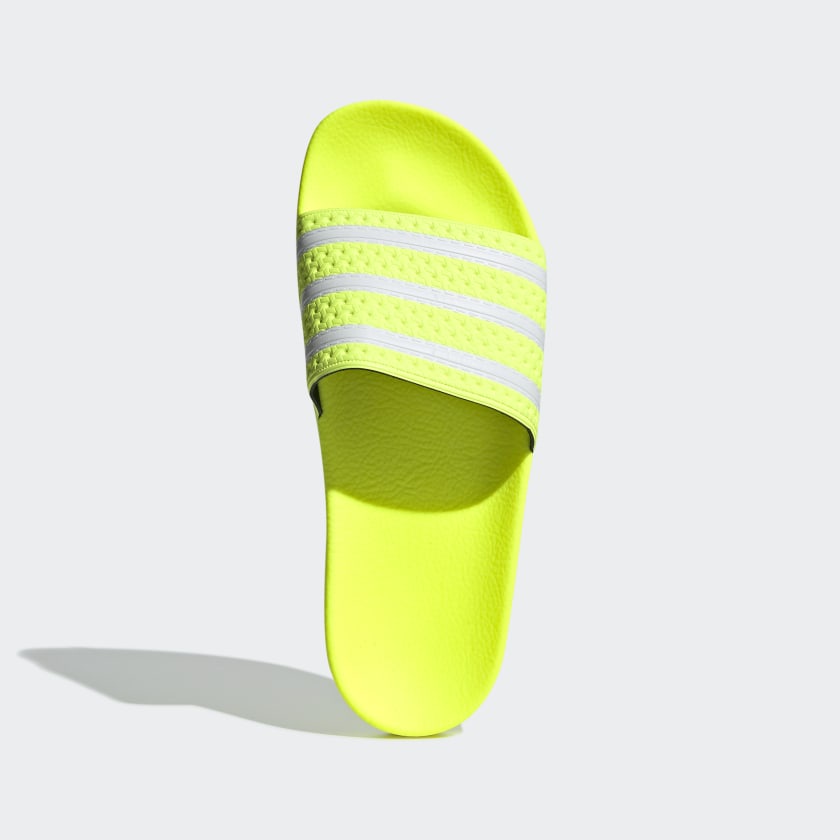 แท้ 100% Adidas รองเท้าแตะ ADILETTE Size 8 Uk Made in Italy สี Solar Yellow