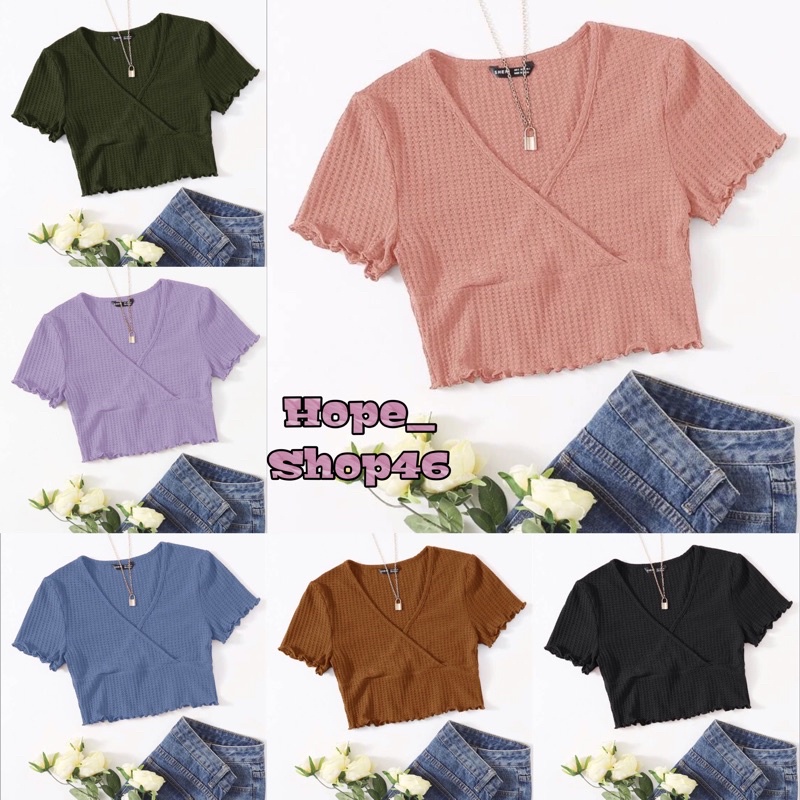 SHEIN พร้อมส่ง 🍹 เสื้อยืด/ครอป ผ้าร่องเล็กสีพื้น ขอบหยักๆผักกาดหอม คอวีแต่งไขว้ช่วงอก เสื้อผ้าผู้หญิ