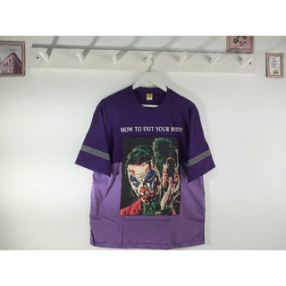 เสื้อโอเวอร์ไซส์ ลายโจ๊กเกอร์ มีแถบรีเฟลก