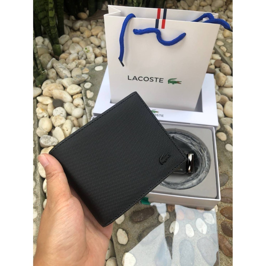 👄 เซตกระเป๋าสตางค์ + เข็มขัด Lacoste Woman’s Leather Zip Wallet โคตรคุ้ม!! ‼️อ่านรายละเอียดสินค้าก่อ