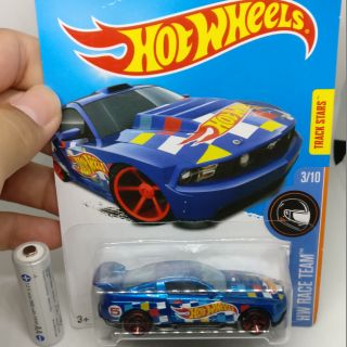 Ford Mustang by hotwheels