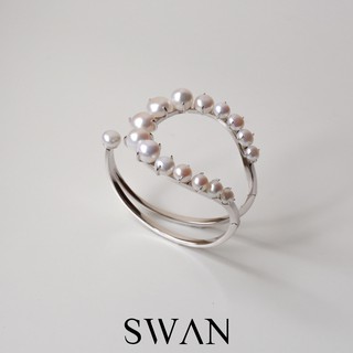 SWAN - Mera Pearl Bangle กำไลข้อมือฟรีไซส์ เงินแท้ ประดับมุกแท้ มุกน้ำจืด