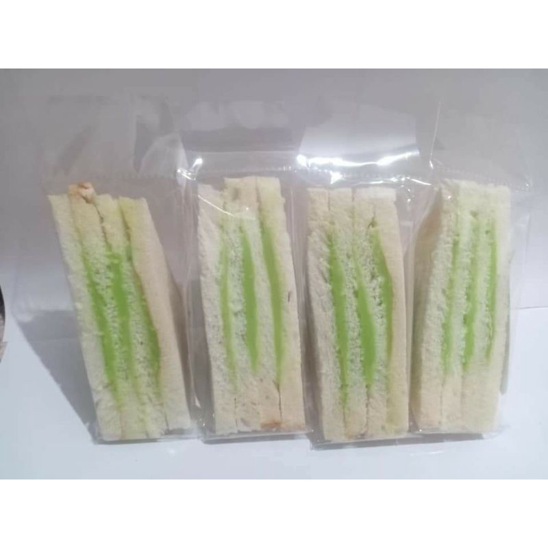 แซนวิชใส้คัสตาร์ดใบเตย(12ชิน) (คละรสได้)