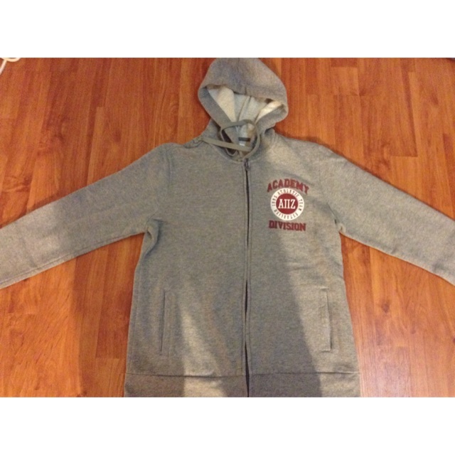 เสื้อกันหนาว AIIZแท้