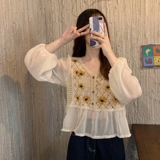 Cicishop(พร้อมส่ง)NEW IN เสื้อครอปผ้าถักงานปักดอกทานตะวันชายเสื้อซีทรูตะมุตะมิน่ารักมากๆ(A19/A199)