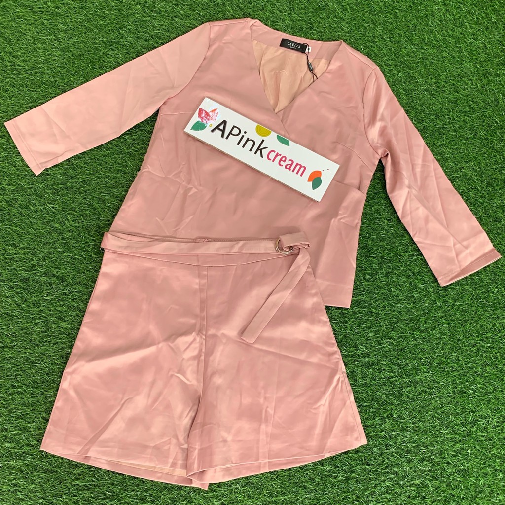 P376 ฺB5 ชุดเซท เสื้อ กางเกง ของใหม่ ป้าย Surisa   sizeM อก 35-36 ยาว 22 เอว 27-28 สะโพก 37-38 ยาว 1