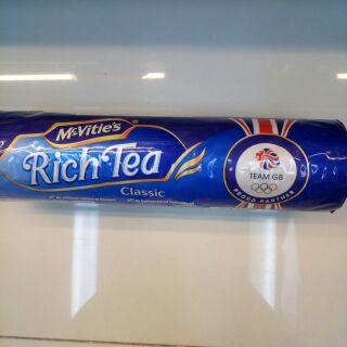 Mcvities Classic Rich Tea ขนมปัง อบกรอบ รสชา  300g