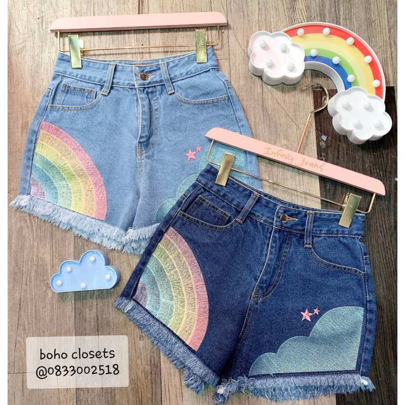New Item สวยสุดๆ กางเกงยีนส์ขาสั้น ปักลายสายรุ้งน่ารัก ชิคๆ By BoHo closets ยีนส์ กางเกงยีนส์ กางเกง