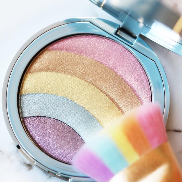 [พรีออเดอร์] Too Faced Rainbow Strobe Rainbow Effect Highlighter