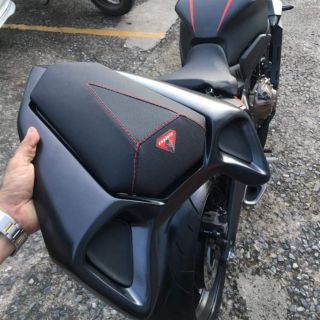 ครอบเบาะ​ ตูดมด CBR650R มีเบาะคนซ้อน