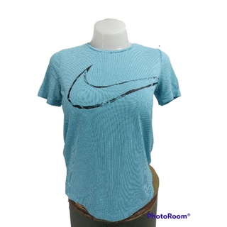 เสื้อยืดกีฬาแบรนด์ NIKE DRI-FIT Size L (womens) มือ2