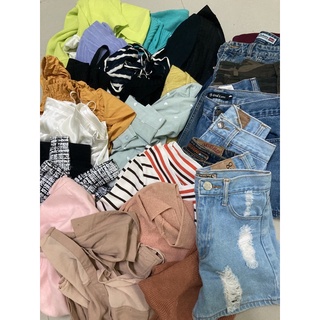 สินค้าผ้ามือสองราคาถูกส่งฟรี เสื้อกับกางเกง