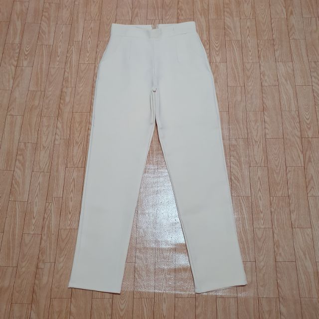 กางเกงป้าย Villa สีครีม ไซส์ L