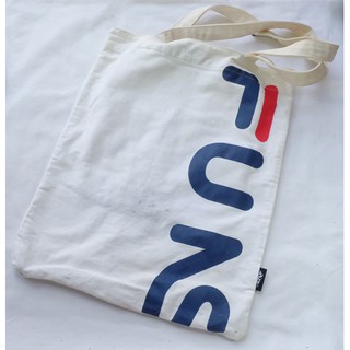 FUNS Tote Bag กว้าง 13 นิ้ว ยาว 16 นิ้ว สีครีม มือสอง