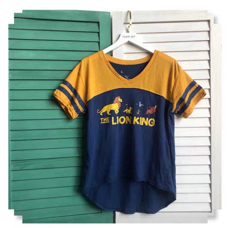 เสื้อยืด Lion king**