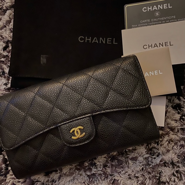 sold out Used Chanel trifold wallet