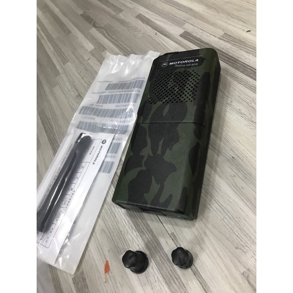 ชุดฝาหน้า MOTO  GP300 อะไหล่ พร้อมเสายางสั้นPMAE4016A 146-157Mhz