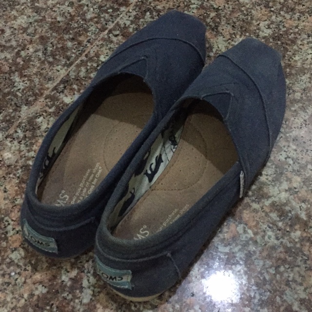 รองเท้าTOMS ของแท้100%