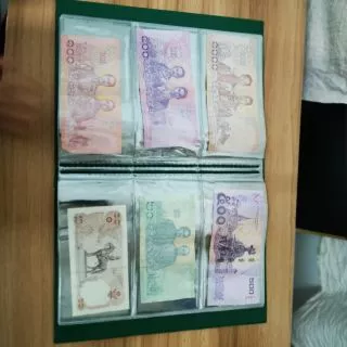 สมุดเก็บธนบัตรใส่ได้ 60ใบ ใส่หน้า-หลังได้ถึง 120 ใบ คุ้มสุดๆ สมุดสะสมแบงค์ สมุดใส่เงิน สีเขียว