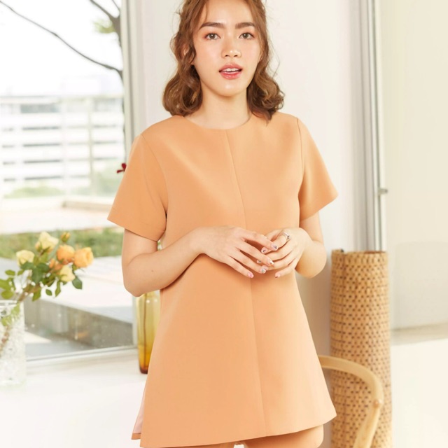 เสื้อจากร้าน bnkbrand