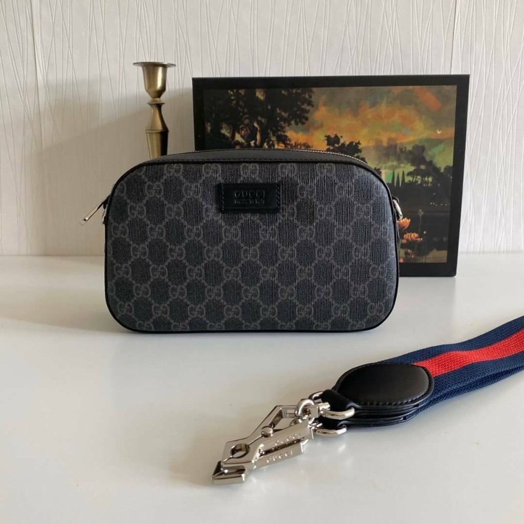 Gucci Neo Vintage GG Supreme messenger bag  24 cm.