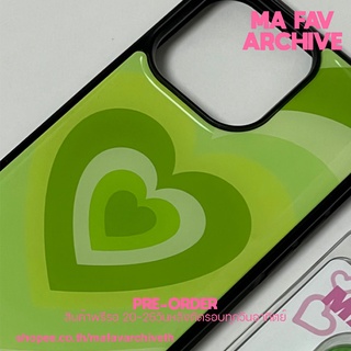 (pre-order สินค้าจากเกาหลี) mafavarchive - Green heartbeam epoxy case เคสมือถือคลุมรอบเครื่อง ขอบยางดำ ลายหัวใจ สีเขียว