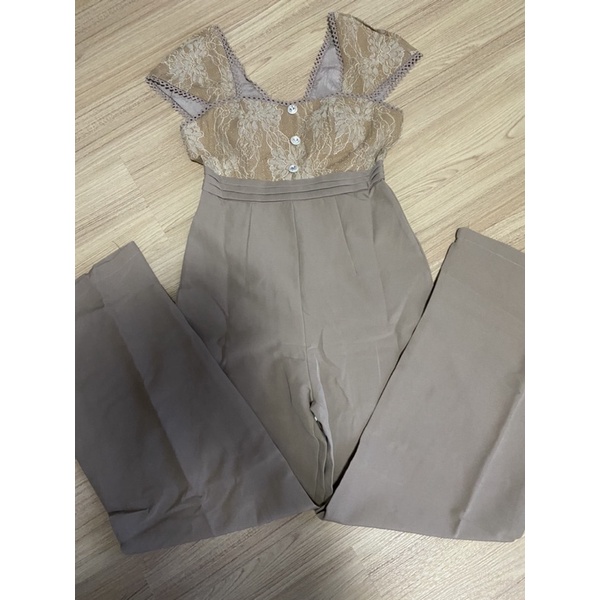 จั๊มสูท ขายาว สีชมพูนู้ด ป้าย valleygirl ไซต์s 690