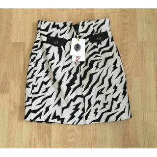 Sretsis skirt New with tags US6