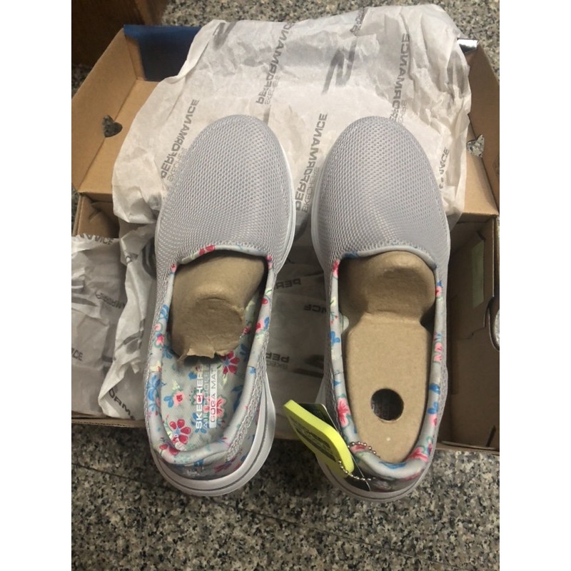 รองเท้า Skechers go walk5