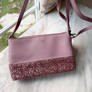 (ผ่อน0%) กระเป๋าสะพายข้าง Kate Spade Greta Court Ramey Dusty Peony Glitter Crossbody Bag WKRU5693 สีชมพู กลิตเตอร์