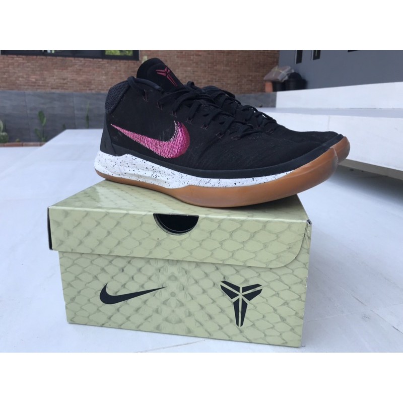kobe ad mid black gum