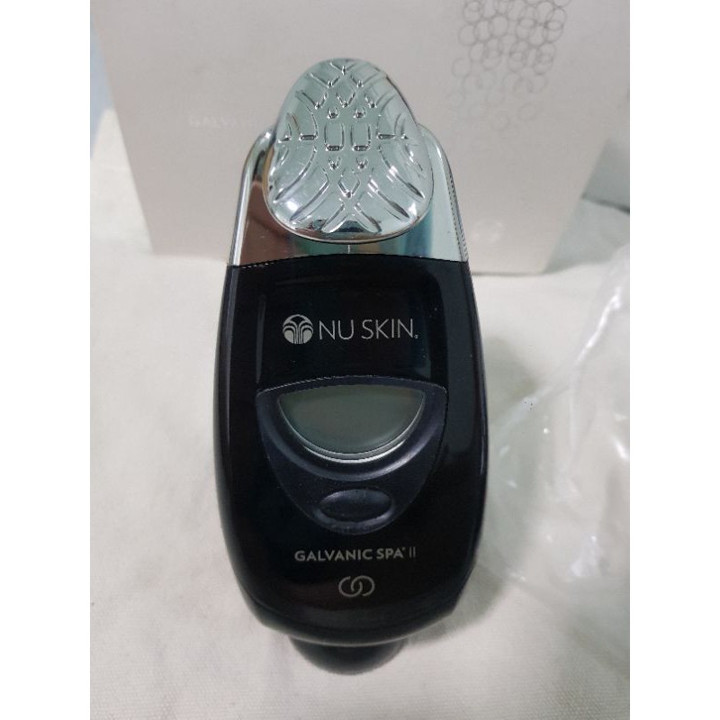 เครื่องนวดหน้า แถมเจล!!  Nu skin Galvanic spa system II  มือสอง!!