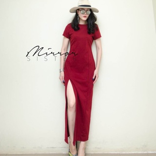 เดรสยาวทรงสอบ ผ่าหน้าสูง แพทเทรินทรงสวยงาม ตีเกร็ดด้านหน้า ใส่แล้วสูงเพรียว mirror