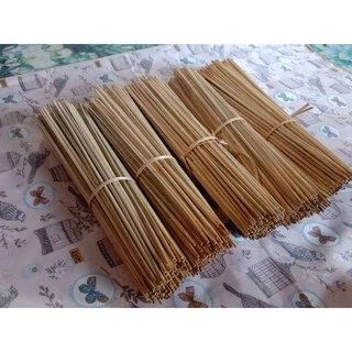 ไม้เสียบเงิน งานกฐินไม้เปล่าแบบผ่ากลาง 1มัด มี100 ก้าน ขนาด14-15 นิ้ว