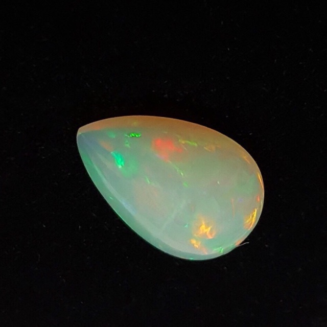 Opal โอปอลแท้ 1.73 กะรัต