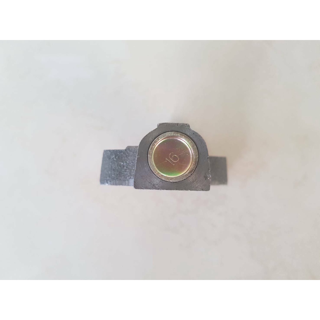 ตัวดันโซ่ NISSAN NAVARA,YD25,D22 ไต้หวัน ตัวละ 480บาท