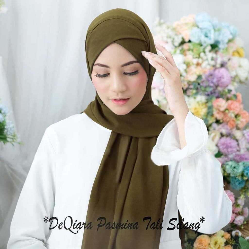Ceruty Babydoll Cross Strap Pashmina Hijab / ผ้าคลุมไหล่ Pliske / Bergo
