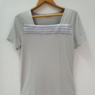 งานป้าย เสื้อคอเหลี่ยมอก 34 -36 นิ้ว