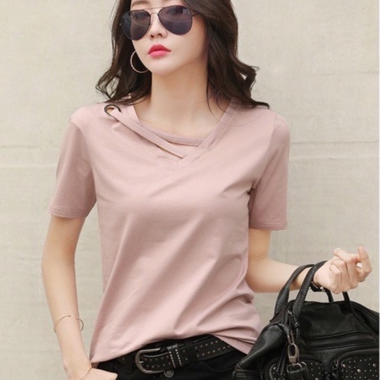 🌟KFC🌟เสื้อยืดคอวี ผ้านุ่ม มีไขว้ที่คอแต่งเก๋ๆ สไตล์เกาหลี #E01