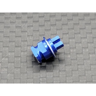 GL-racing GG-OP-009 Giulia alum. central spur adaptor