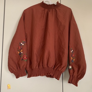 ส่งต่อ เสื้อทรงใหญ่ คอเต่า