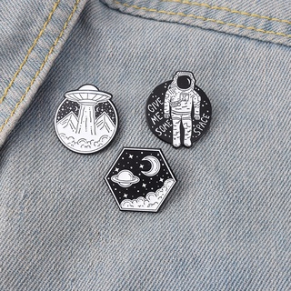 Pins Ufo เข็มกลัด Starry Sky นักบินอวกาศอุปกรณ์เสริมสําหรับคนรักอวกาศ