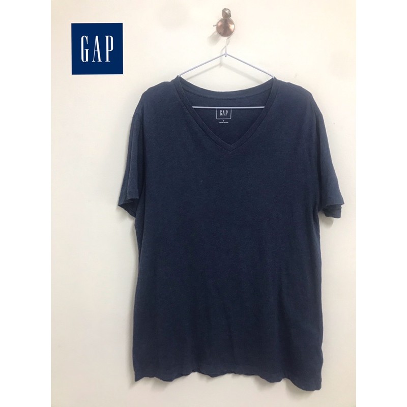 เสื้อยืดแขนสั้นคอวีสีน้ำเงินชาย-มือสอง-แบรนด์ GAPแท้💯