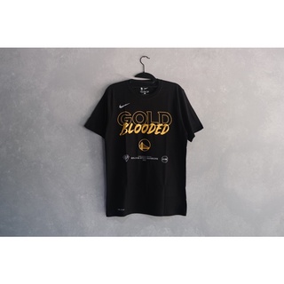 เสื้อยืด พิมพ์ลาย Golden State Warriors GOLD BLOODED NBA Playoffs Mantra 2022 สีดํา