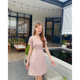 Peanut dress🍪🧸เดรสลายสก็อตคอสี่เหลี่ยมแขนตุ๊กตา