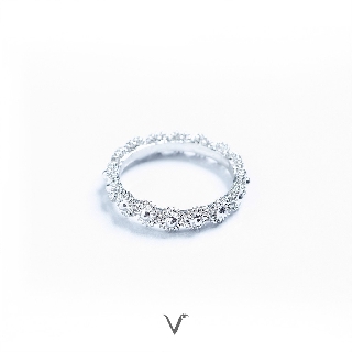 V by Sritavie แหวนพิกุลรอบวง สีเงิน(silver)