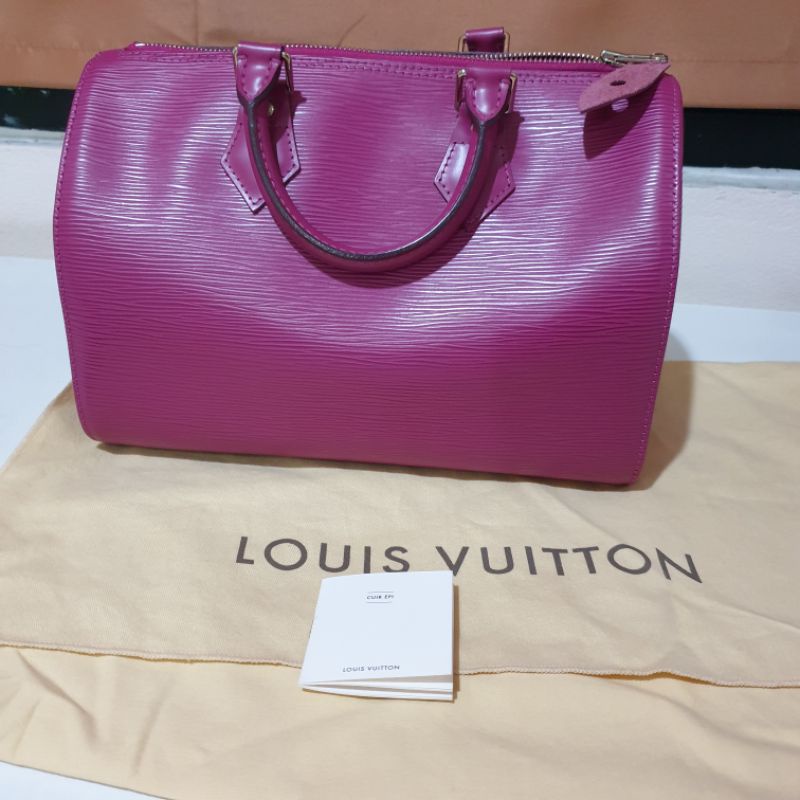 กระเป๋า Louis Vuitton แท้
