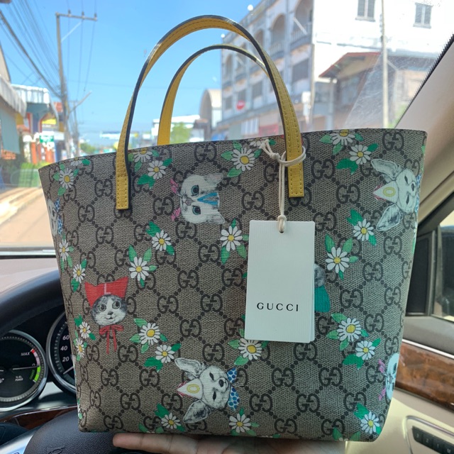 Good condition Gucci tote แมวเหลือง